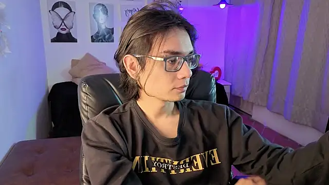 davoxer online show from February 4, 2026, 3:34 am