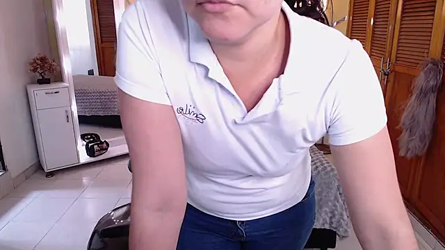 shirleyrojas online show from January 13, 2026, 7:40 pm