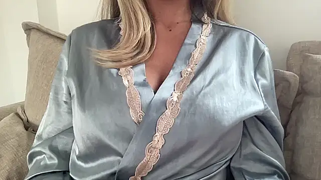 BombshellBunny online show from September 27, 2025, 12:55 pm