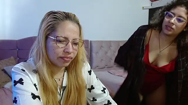 Snapshot of CATTALINAHOT chatting on January 31, 2026, 8:40 pm CATTALINAHOT online show from January 31, 2026, 8:40 pm