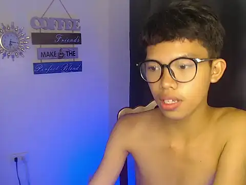 urcumjp online show from October 2, 2025, 3:59 pm