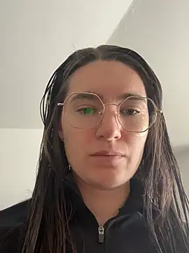 bambifarrina online show from March 25, 2026, 5:34 pm