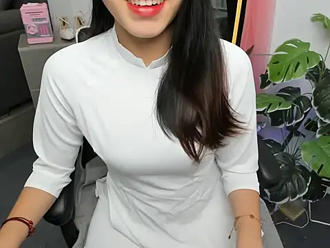 Snapshot of Xiao_cute chatting on October 6, 2025, 3:35 pm Xiao cute online show from October 6, 2025, 3:35 pm