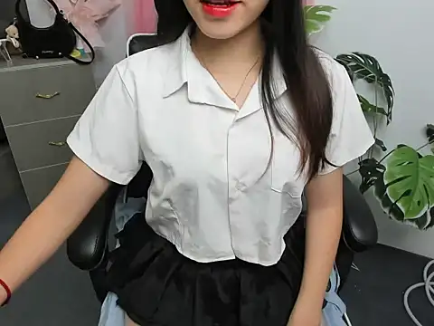 Snapshot of Xiao_cute chatting on October 26, 2025, 11:43 am Xiao cute online show from October 26, 2025, 11:43 am