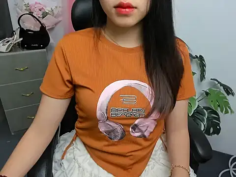 Snapshot of Xiao_cute chatting on October 24, 2025, 4:39 pm Xiao cute online show from October 24, 2025, 4:39 pm