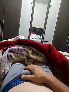 Gustavo198045 online show from October 22, 2025, 3:17 am