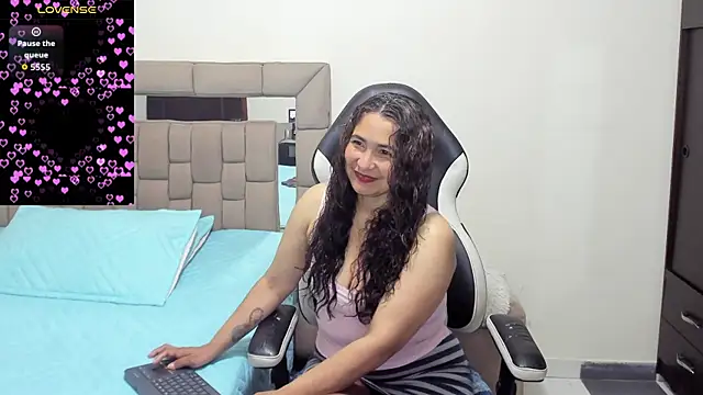 Snapshot of gabrielaponce11 chatting on May 6, 2026, 2:43 pm gabrielaponce11 online show from May 6, 2026, 2:43 pm