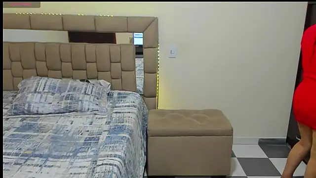 gabrielaponce11 online show from September 12, 2025, 12:00 am