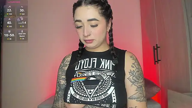 Snapshot of scarlett_Collinss chatting on May 11, 2026, 12:06 pm scarlett Collinss online show from May 11, 2026, 12:06 pm