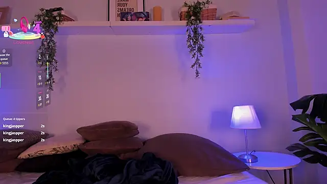 Vampgyal online show from October 3, 2025, 7:59 pm