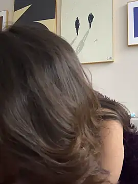 anna yngs online show from October 13, 2025, 1:07 am