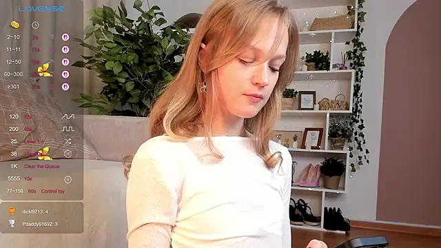 Kara smalltits online show from September 30, 2025, 12:00 pm