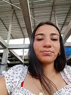 Snapshot of -juicy_ chatting on October 10, 2025, 8:53 pm -juicy online show from October 10, 2025, 8:53 pm