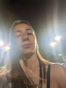 Snapshot of -juicy_ chatting on November 15, 2025, 11:09 pm -juicy online show from November 15, 2025, 11:09 pm