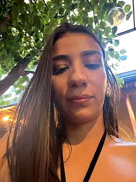 Snapshot of -juicy_ chatting on November 13, 2025, 10:02 pm -juicy online show from November 13, 2025, 10:02 pm