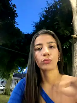 Snapshot of -juicy_ chatting on November 14, 2025, 10:46 pm -juicy online show from November 14, 2025, 10:46 pm