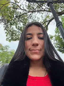 -juicy  online show from February 14, 2026, 10:21 pm