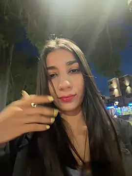 Snapshot of -juicy_ chatting on July 25, 2026, 11:44 pm -juicy online show from July 25, 2026, 11:44 pm