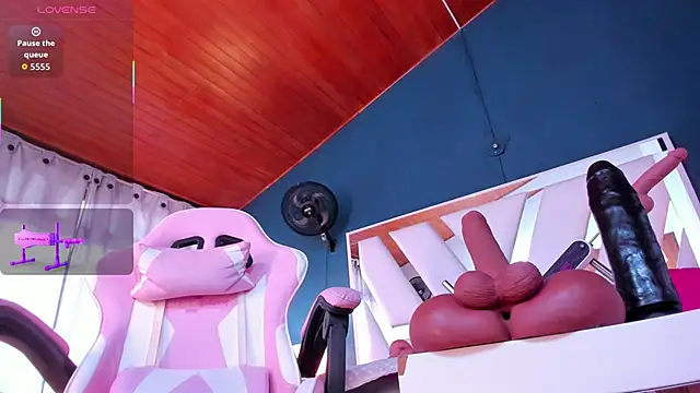 Lena Bdsm online show from November 7, 2025, 11:37 am