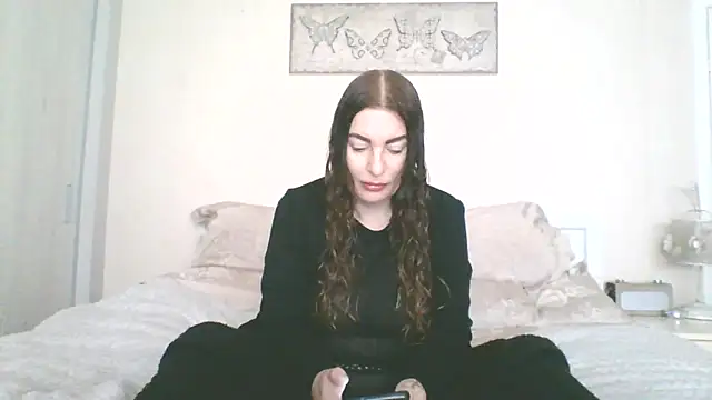 EllaKent online show from March 1, 2026, 10:26 am