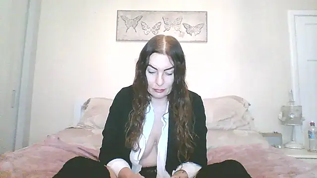 EllaKent online show from January 11, 2026, 10:33 am