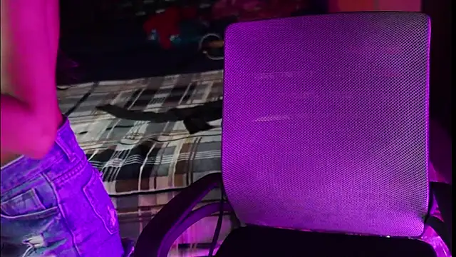 NidhiChandra online show from September 15, 2025, 6:19 pm