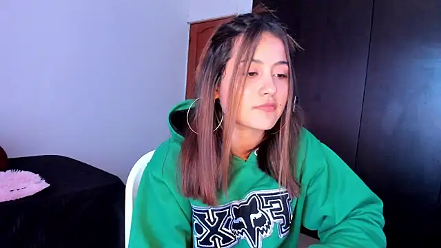 Ana  Pink online show from September 20, 2025, 10:26 pm