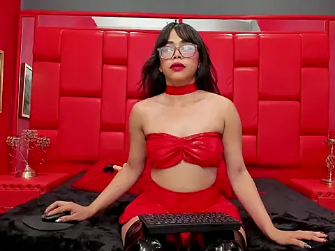 CarlaLordes online show from October 14, 2025, 7:14 pm