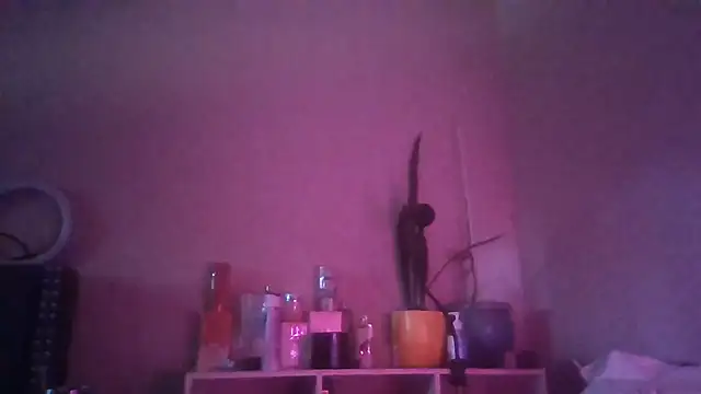 1n0nlythroat online show from July 9, 2026, 12:33 am