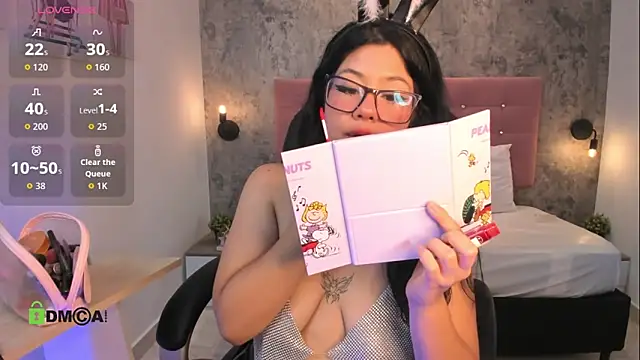 Snapshot of Dulcerose_01 chatting on October 2, 2025, 11:08 pm Dulcerose 01 online show from October 2, 2025, 11:08 pm