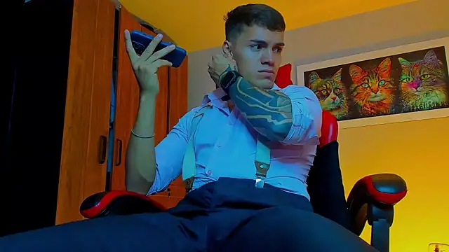 ALPHA DOMINUS  online show from September 28, 2025, 4:41 am