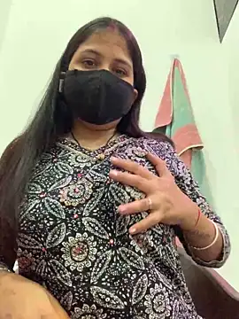 misharani00 online show from October 21, 2025, 11:31 am