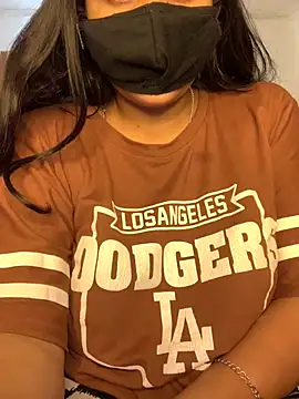 misharani00 online show from November 19, 2025, 2:00 am