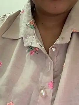 misharani00 online show from November 23, 2025, 11:42 am