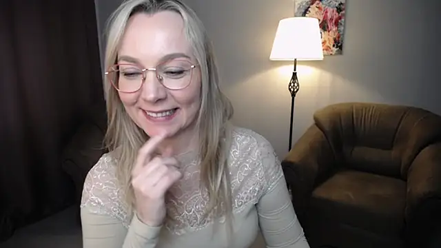 Snapshot of Ava_Elior chatting on April 25, 2026, 1:41 pm Ava Elior online show from April 25, 2026, 1:41 pm