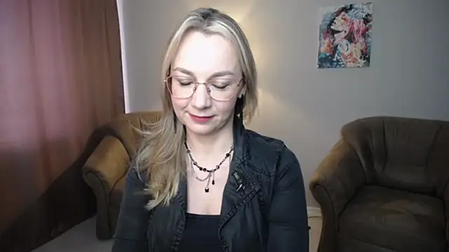 Snapshot of Ava_Elior chatting on May 28, 2026, 10:32 am Ava Elior online show from May 28, 2026, 10:32 am