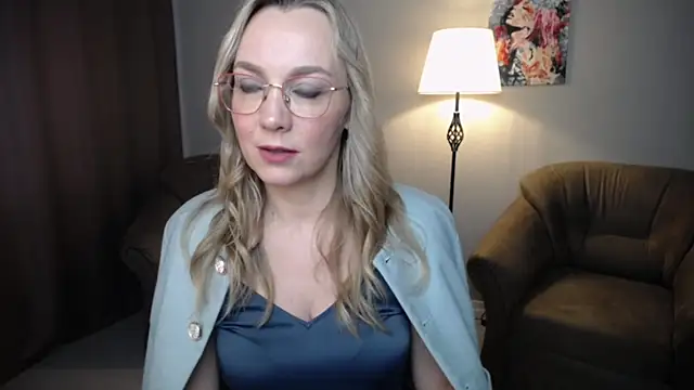 Snapshot of Ava_Elior chatting on May 12, 2026, 10:32 am Ava Elior online show from May 12, 2026, 10:32 am
