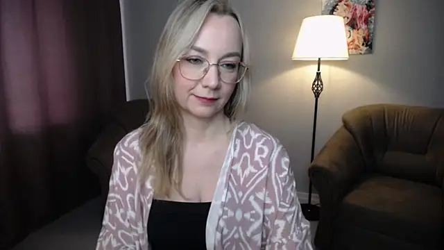 Snapshot of Ava_Elior chatting on May 24, 2026, 10:48 am Ava Elior online show from May 24, 2026, 10:48 am