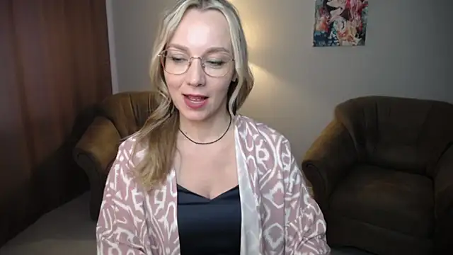 Snapshot of Ava_Elior chatting on June 3, 2026, 2:33 pm Ava Elior online show from June 3, 2026, 2:33 pm
