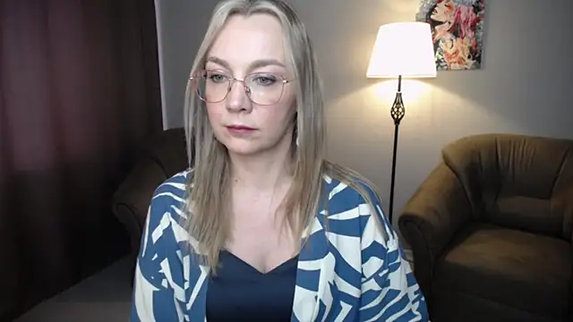 Snapshot of Ava_Elior chatting on May 20, 2026, 10:01 am Ava Elior online show from May 20, 2026, 10:01 am
