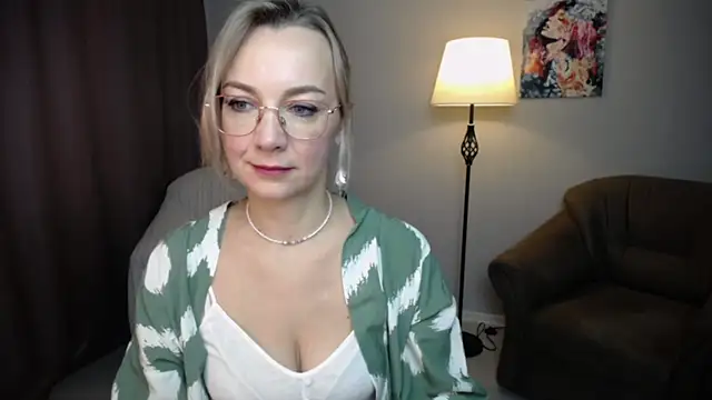 Ava Elior online show from October 5, 2025, 5:20 am