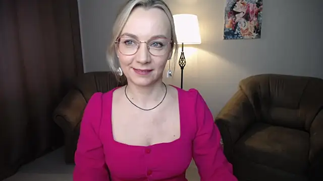 Ava Elior online show from April 4, 2026, 10:00 am