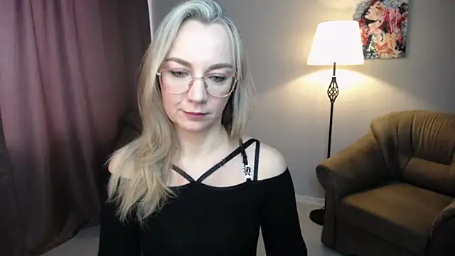 Ava Elior online show from February 17, 2026, 11:07 am