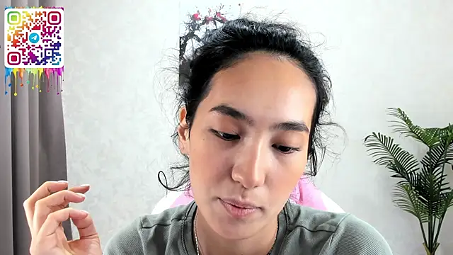 Snapshot of FlirtyAura chatting on November 10, 2025, 3:22 am FlirtyAura online show from November 10, 2025, 3:22 am