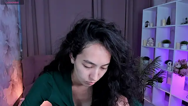 Snapshot of FlirtyAura chatting on July 21, 2026, 3:41 am FlirtyAura online show from July 21, 2026, 3:41 am