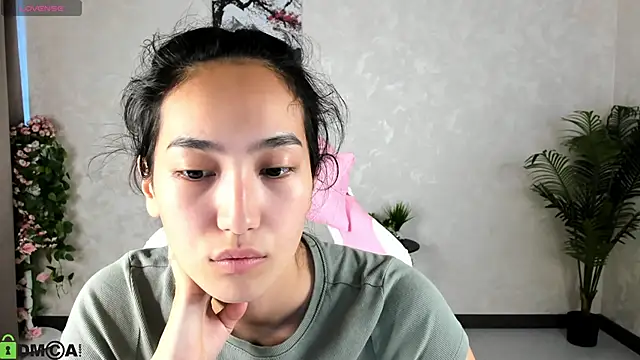 Snapshot of FlirtyAura chatting on September 30, 2025, 3:45 am FlirtyAura online show from September 30, 2025, 3:45 am