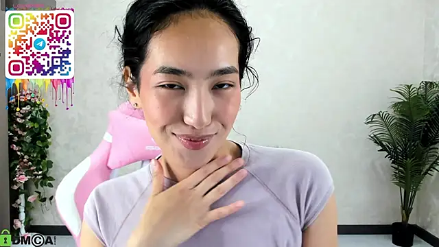 Snapshot of FlirtyAura chatting on October 14, 2025, 2:23 am FlirtyAura online show from October 14, 2025, 2:23 am