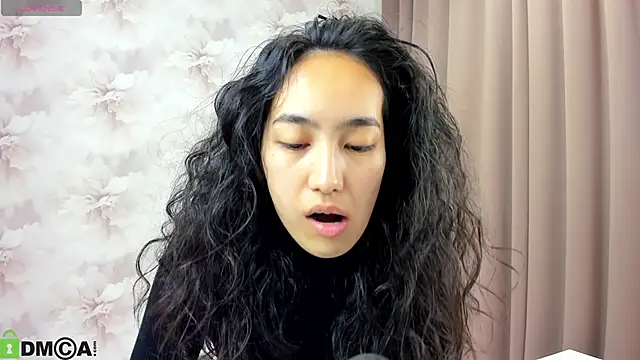 Snapshot of FlirtyAura chatting on October 2, 2025, 2:59 am FlirtyAura online show from October 2, 2025, 2:59 am