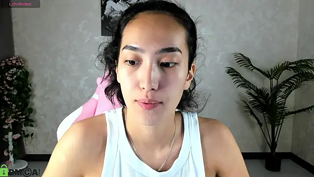 Snapshot of FlirtyAura chatting on September 15, 2025, 3:51 am FlirtyAura online show from September 15, 2025, 3:51 am