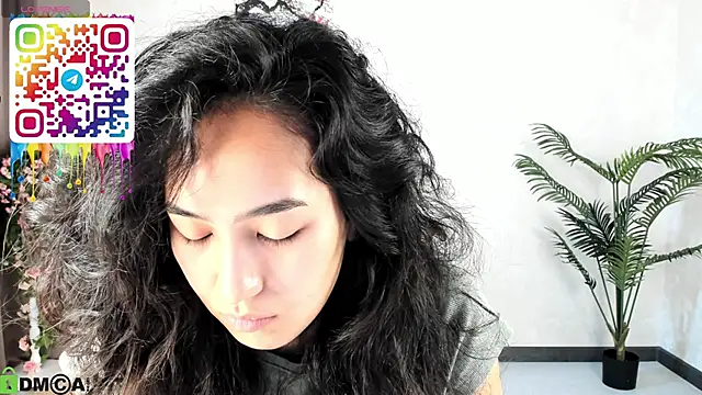 Snapshot of FlirtyAura chatting on September 11, 2025, 3:50 am FlirtyAura online show from September 11, 2025, 3:50 am